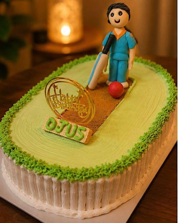 Cricket Player Cake - Celebration Cakes from Ozee's Bakery Bangalore